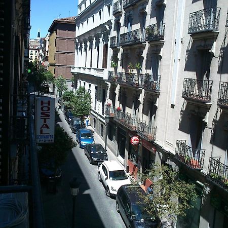 Hostal Cervantes Madrid Bagian luar foto
